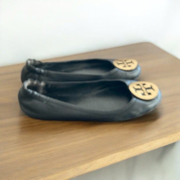 Tory Burch Black Leather Ballet Flat Black and Gold women’s size 6.5. - Picture 4 of 7